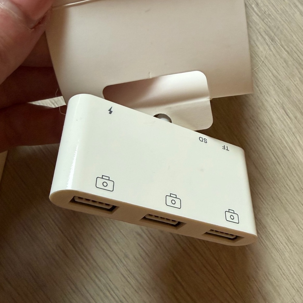 USB Camera Card Reader - Picture 4 of 4